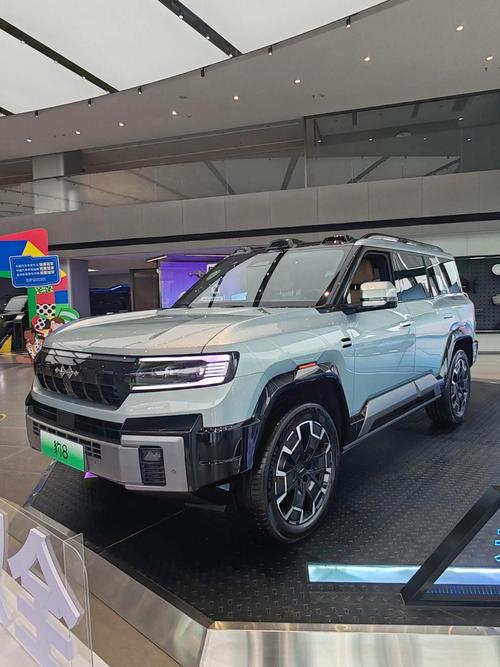 成都彭州市盛隆鑫企业管理咨询比亚迪方程豹硬派越野的爆款，英菲尼迪35周年与你共成长